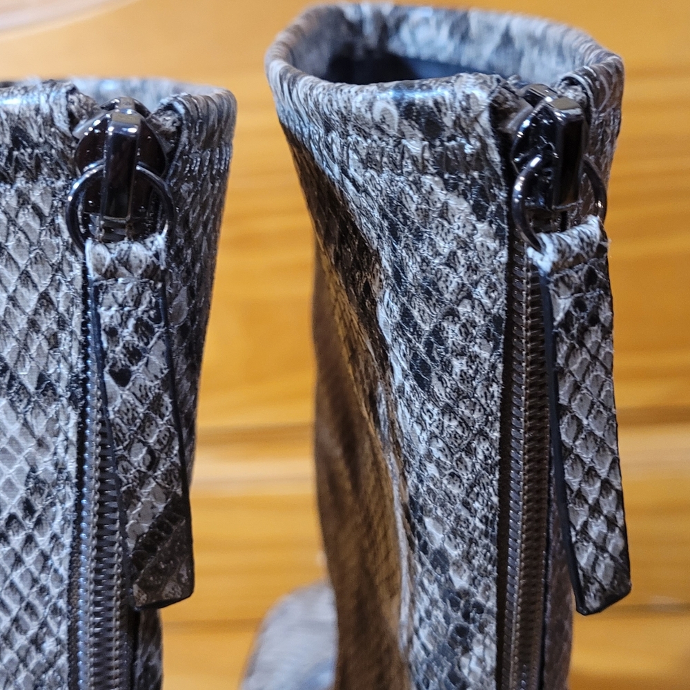 BOSS Python Print Fitted Ankle Boots - Picture 7 of 12